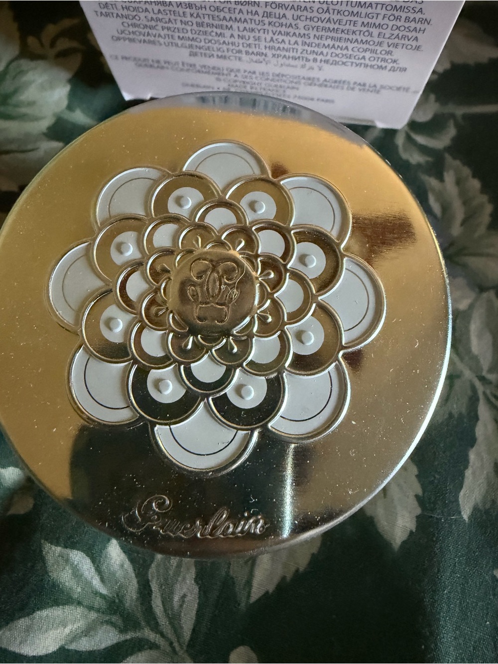 GUERLAIN Météorites Powder Pearls in Pink and Gold Compact color Pearl new - Picture 8 of 11